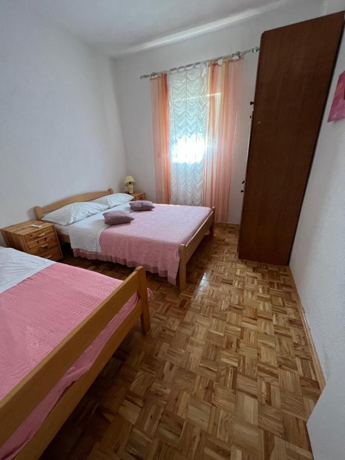 Apartment Vujcic Donji Okrug  ภายนอก รูปภาพ